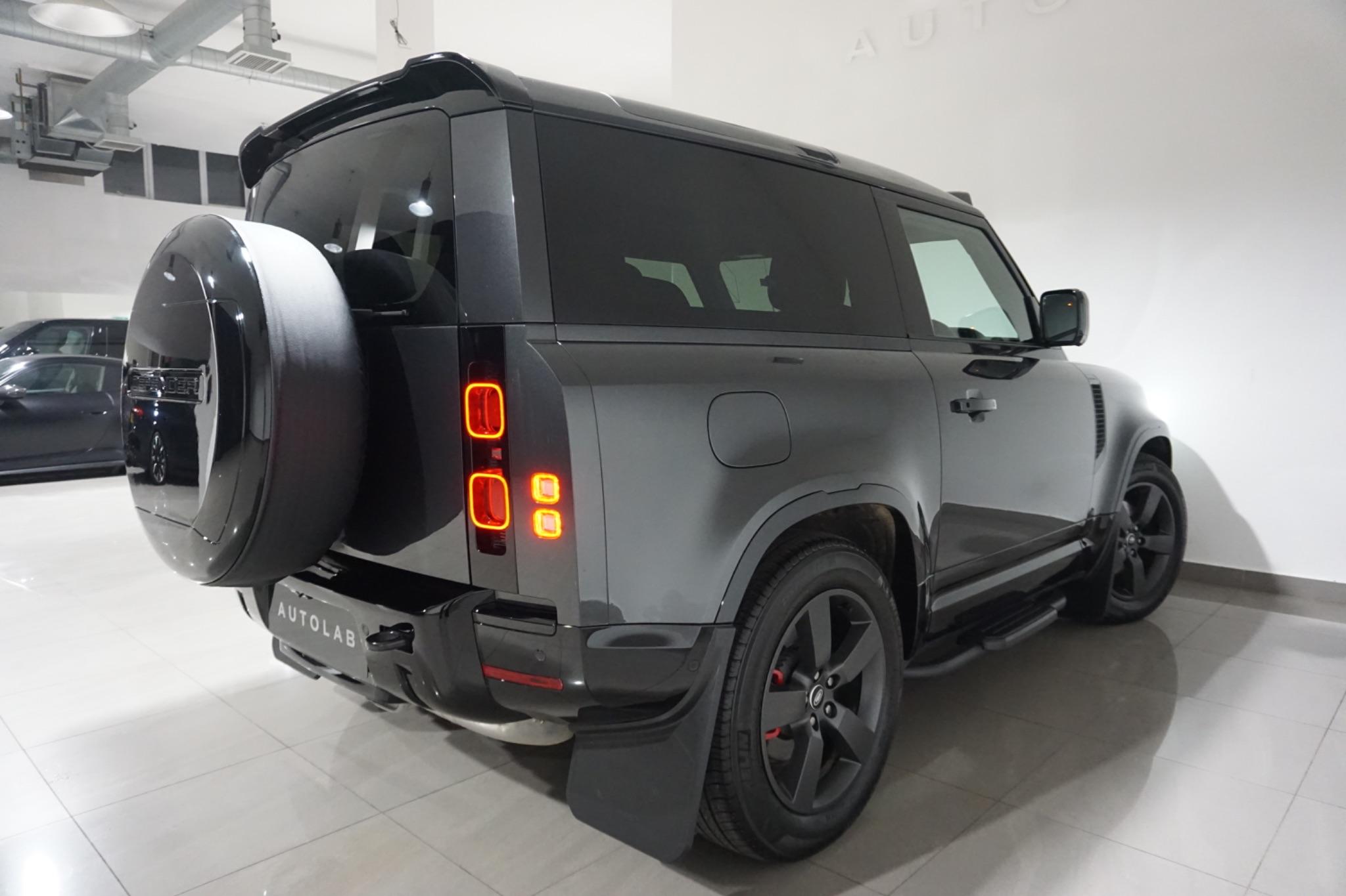 Land Rover Defender 90 3.0 D300 MHEV X-Dynamic HSE Hard Top SUV Auto 4WD SWB Euro 6 (s/s) 3dr